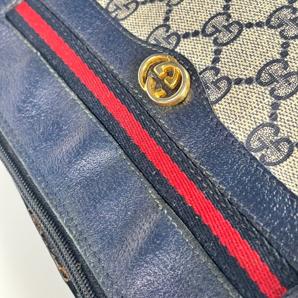 Gucci Blue & Cream supreme coated canvas crossbody. Refinished. Vintage - Picture 8 of 13